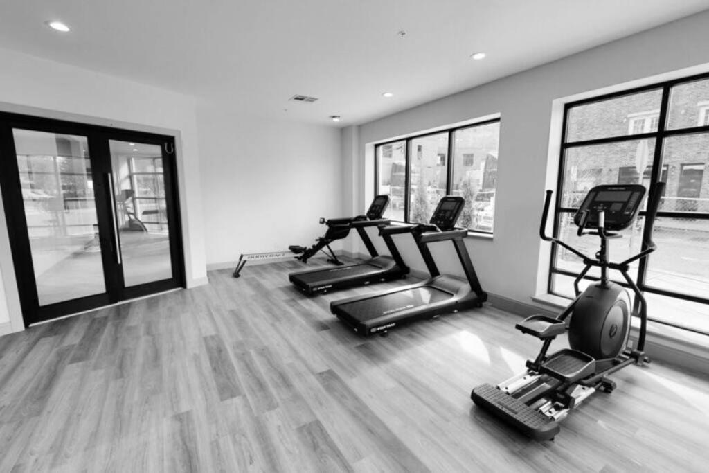 Beautiful 2Br Apt/Ewr Airport/King /Free Parking Ньюарк Екстер'єр фото