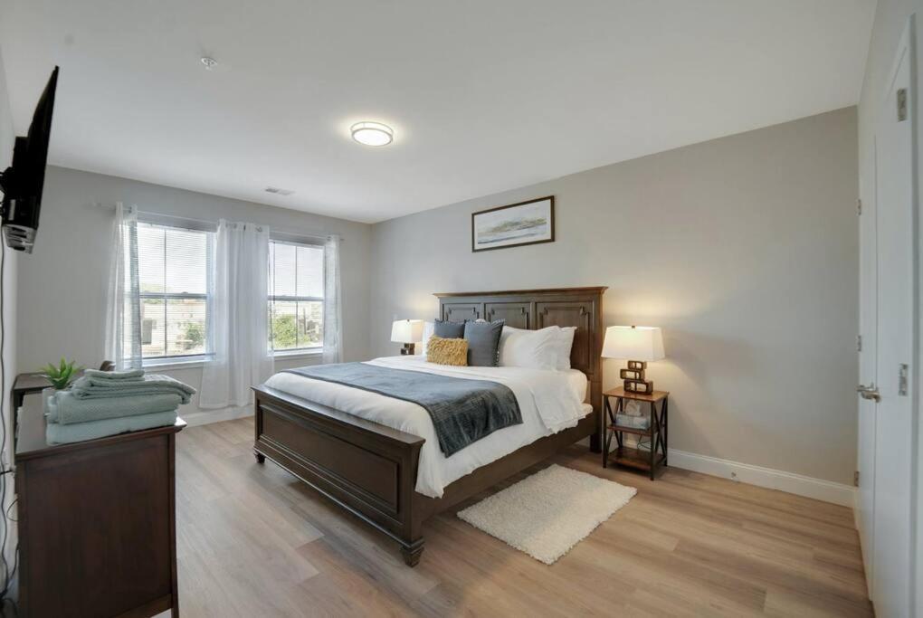Beautiful 2Br Apt/Ewr Airport/King /Free Parking Ньюарк Екстер'єр фото