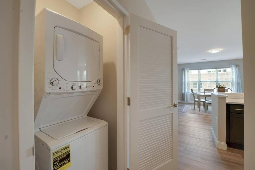 Beautiful 2Br Apt/Ewr Airport/King /Free Parking Ньюарк Екстер'єр фото